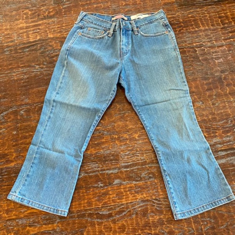 New * LEVI'S 515 Stretch CAPRI JEANS * medium wash * Levi Strauss * sz 6